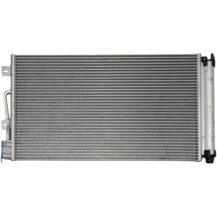 CONDENSADOR FIAT LINEA / PUNTO ATRACTIVE / ELX 8V / T-JET 16V / 1.4 2008 A 2017 MANUAL  - VALEO