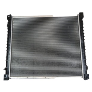 RADIADOR IVECO EUROCARGO / TECTOR 2002 > COM / SEM AR (MODELO MAIOR) - PROCOOLER